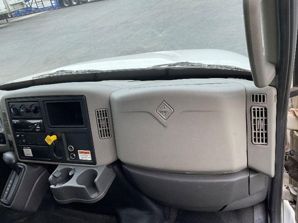Flatbed Truck-Light and Medium Duty Trucks-International-2019-4300-Tampa-FL-130,334\n\t\tmiles-$ 52,500 - Image 21
