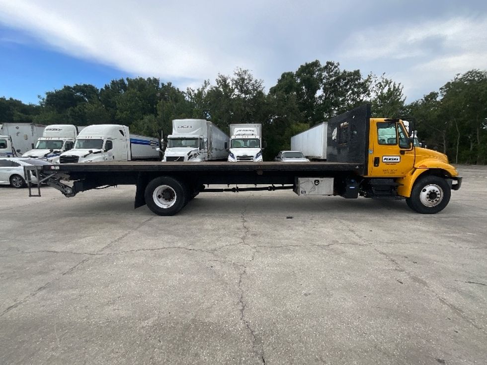 Flatbed Truck-Light and Medium Duty Trucks-International-2019-4300-Tampa-FL-147,037\n\t\tmiles-$ 43,250 - Image 13