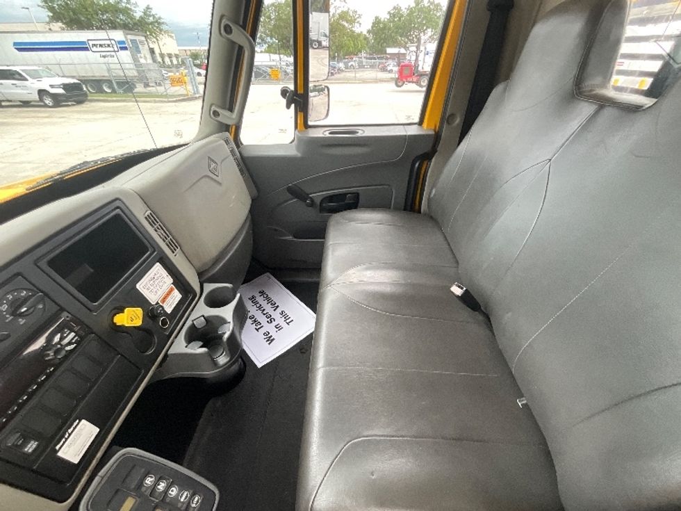 Flatbed Truck-Light and Medium Duty Trucks-International-2019-4300-Tampa-FL-147,037\n\t\tmiles-$ 43,250 - Image 14