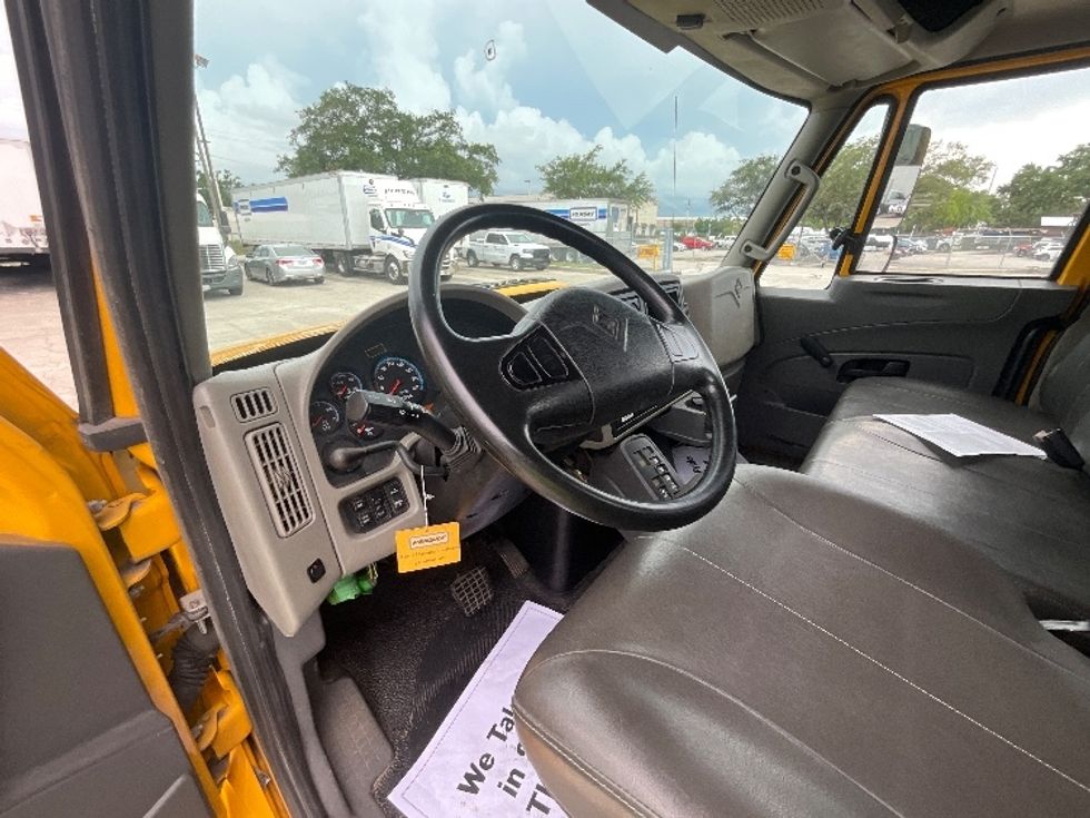 Flatbed Truck-Light and Medium Duty Trucks-International-2019-4300-Tampa-FL-147,037\n\t\tmiles-$ 43,250 - Image 16