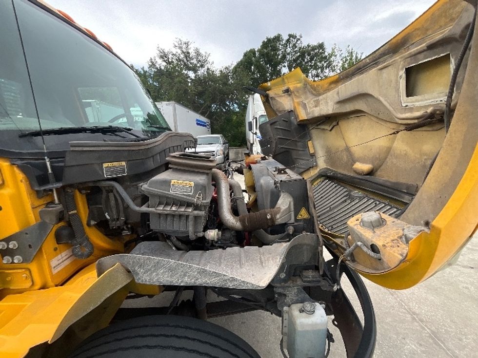 Flatbed Truck-Light and Medium Duty Trucks-International-2019-4300-Tampa-FL-147,037\n\t\tmiles-$ 43,250 - Image 21