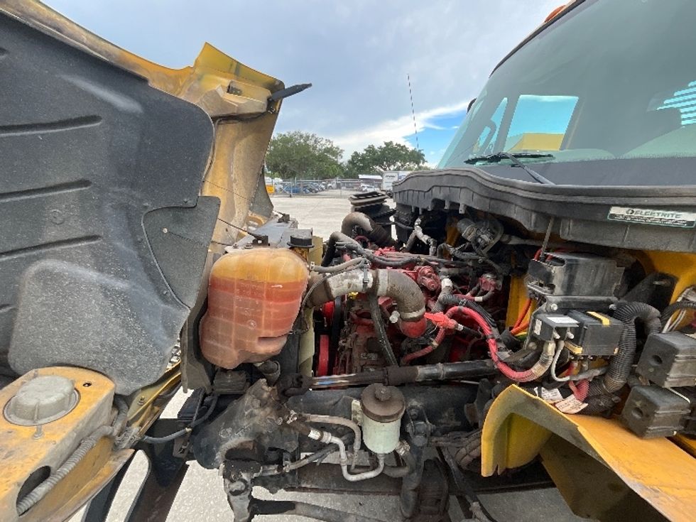 Flatbed Truck-Light and Medium Duty Trucks-International-2019-4300-Tampa-FL-147,037\n\t\tmiles-$ 43,250 - Image 22