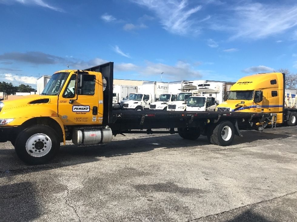 Flatbed Truck-Light and Medium Duty Trucks-International-2019-4300-Tampa-FL-166,721\n\t\tmiles-$ 39,500 - Image 4