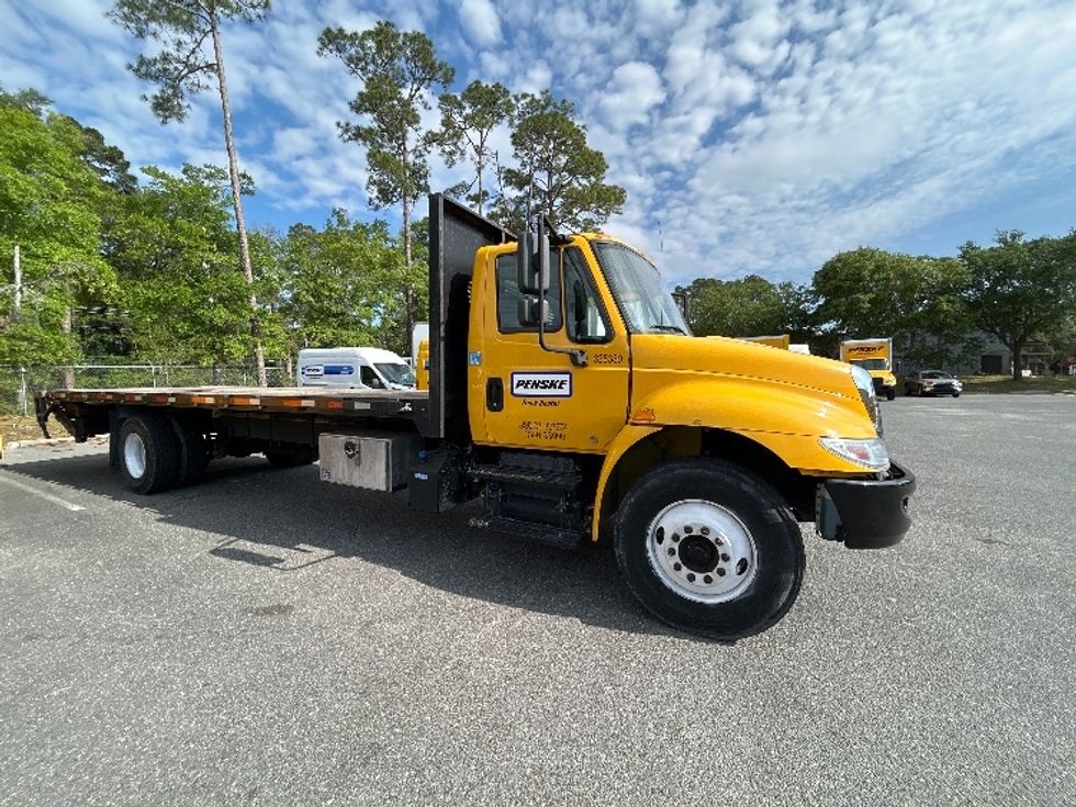 Flatbed Truck-Light and Medium Duty Trucks-International-2019-4300-Tampa-FL-187,049\n\t\tmiles-$ 33,500 - Image 13