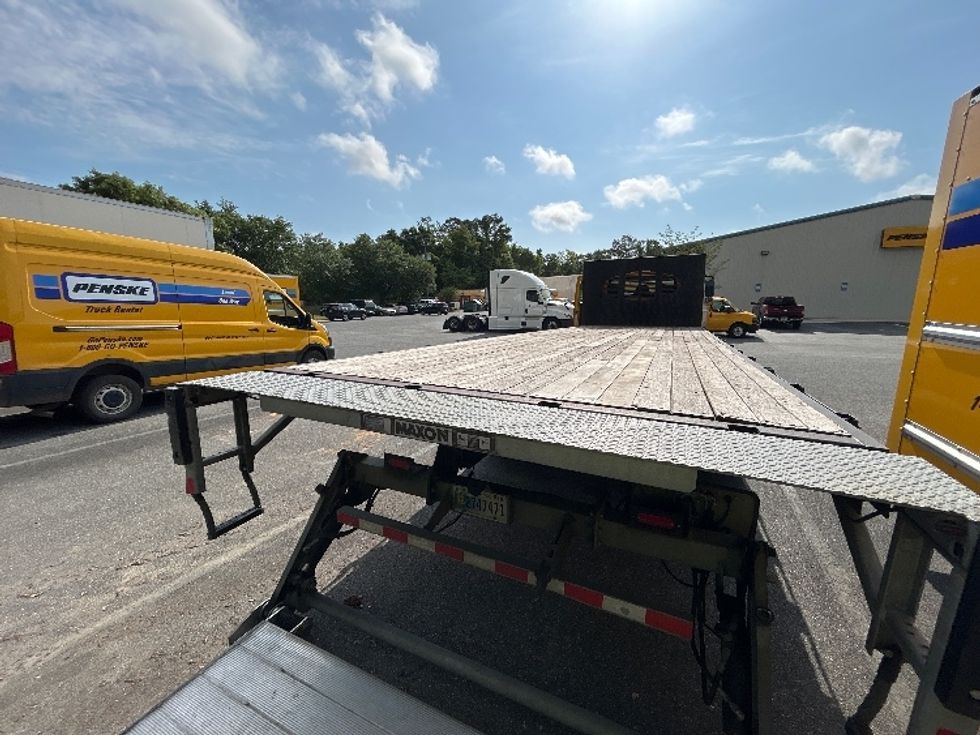 Flatbed Truck-Light and Medium Duty Trucks-International-2019-4300-Tampa-FL-187,049\n\t\tmiles-$ 33,500 - Image 9
