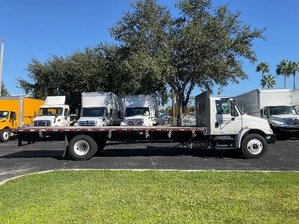 Flatbed Truck-Light and Medium Duty Trucks-International-2019-4300-Tampa-FL-75,098\n\t\tmiles-$ 51,750 - Image 12