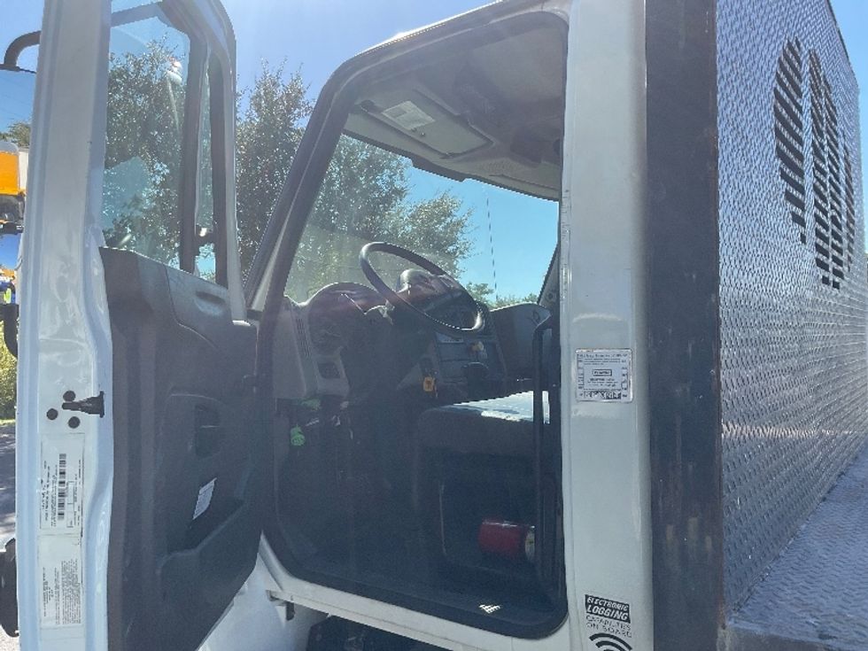 Flatbed Truck-Light and Medium Duty Trucks-International-2019-4300-Tampa-FL-75,098\n\t\tmiles-$ 51,750 - Image 13