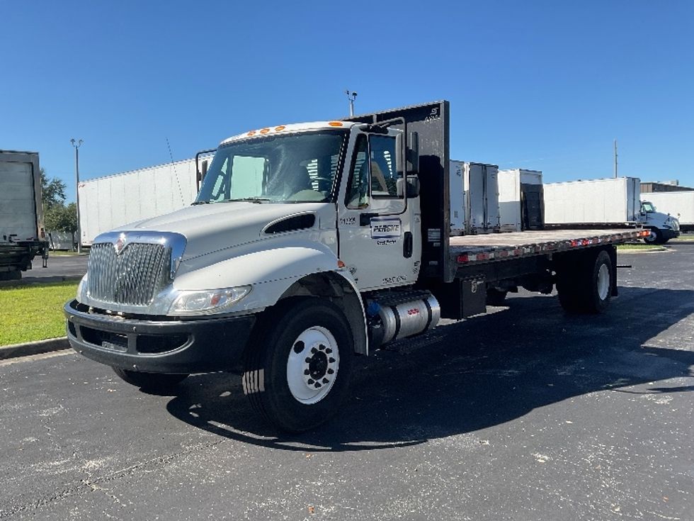 Flatbed Truck-Light and Medium Duty Trucks-International-2019-4300-Tampa-FL-75,098\n\t\tmiles-$ 51,750 - Image 3