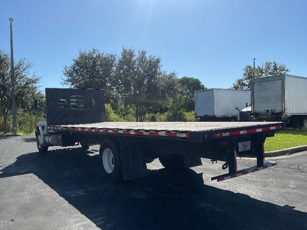 Flatbed Truck-Light and Medium Duty Trucks-International-2019-4300-Tampa-FL-75,098\n\t\tmiles-$ 51,750 - Image 6