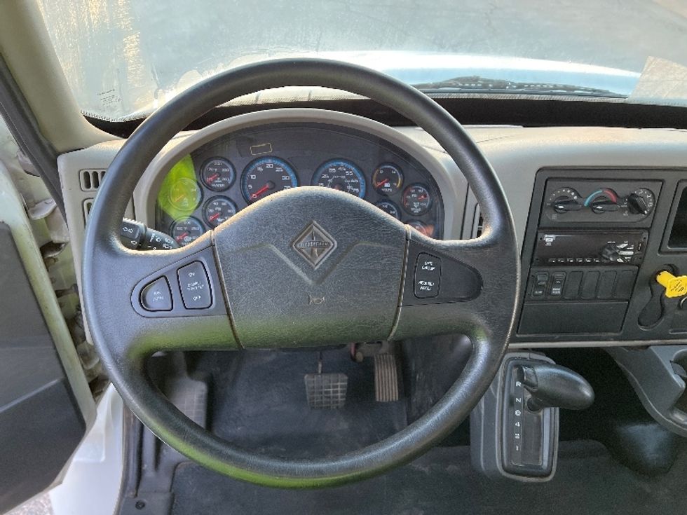 Flatbed Truck-Light and Medium Duty Trucks-International-2019-4300-Torrance-CA-58,562\n\t\tmiles-$ 53,750 - Image 16