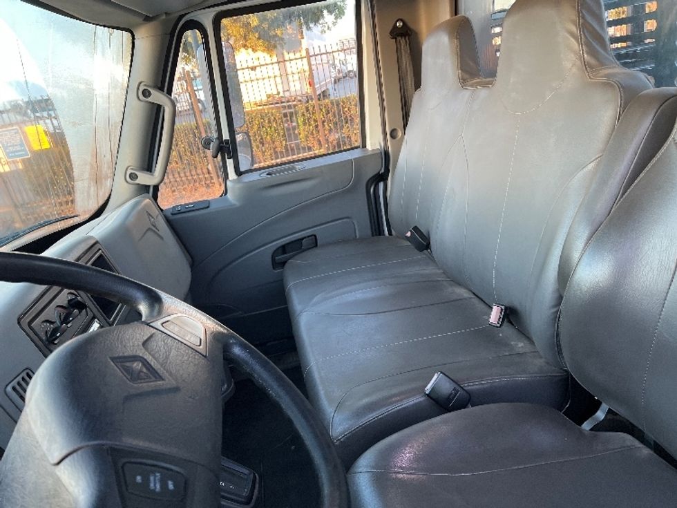 Flatbed Truck-Light and Medium Duty Trucks-International-2019-4300-Torrance-CA-58,562\n\t\tmiles-$ 53,750 - Image 17