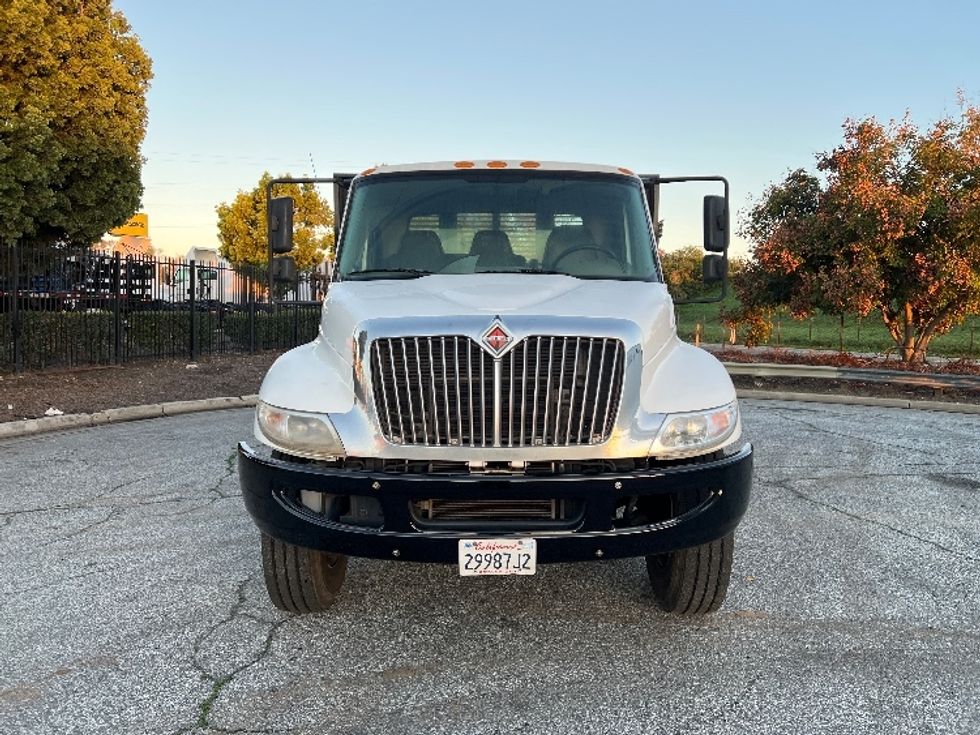 Flatbed Truck-Light and Medium Duty Trucks-International-2019-4300-Torrance-CA-58,562\n\t\tmiles-$ 53,750 - Image 2