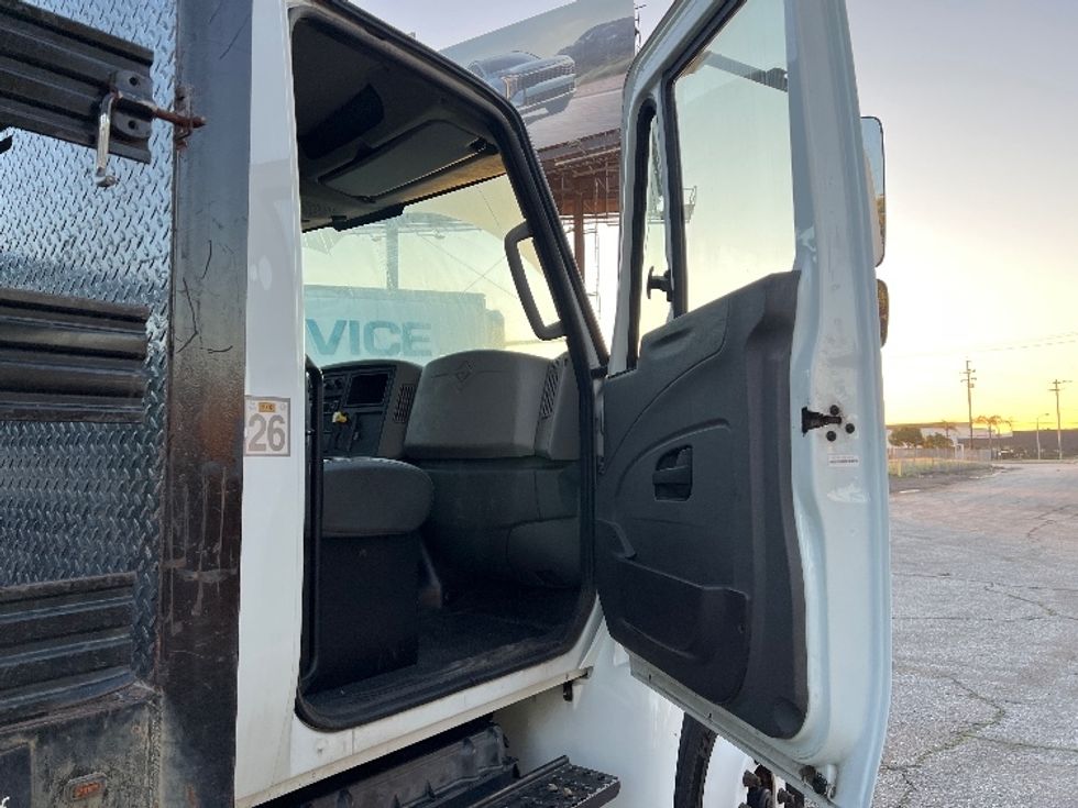 Flatbed Truck-Light and Medium Duty Trucks-International-2019-4300-Torrance-CA-58,562\n\t\tmiles-$ 53,750 - Image 22