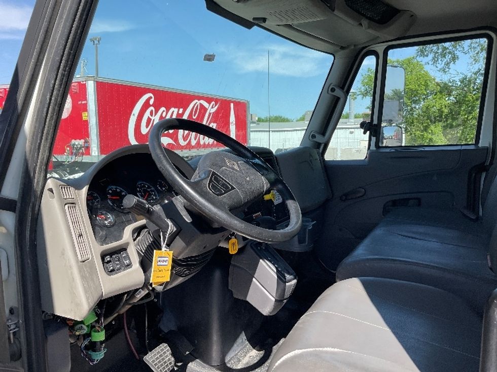 Flatbed Truck-Light and Medium Duty Trucks-International-2019-4300-Tulsa-OK-135,742\n\t\tmiles-$ 53,250 - Image 13