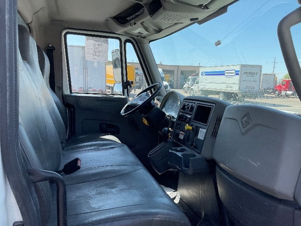 Flatbed Truck-Light and Medium Duty Trucks-International-2019-4300-Tulsa-OK-135,742\n\t\tmiles-$ 53,250 - Image 18