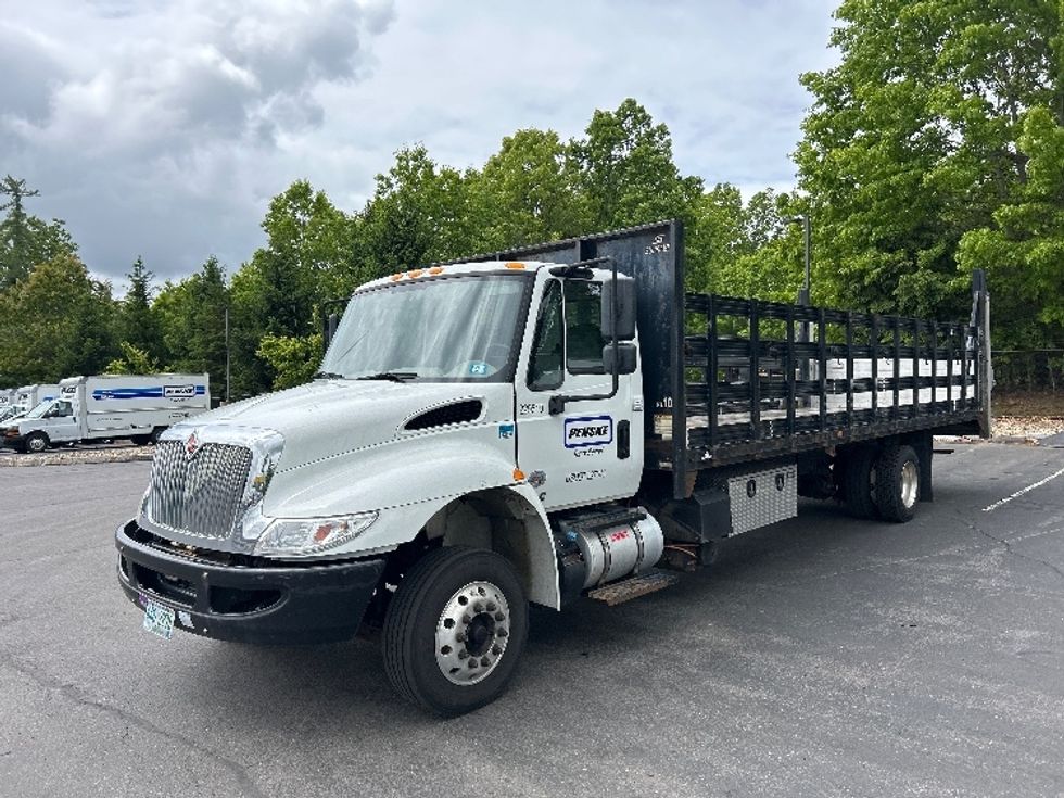 Flatbed Truck-Light and Medium Duty Trucks-International-2019-4300LP-Londonderry-NH-157,793\n\t\tmiles-$ 43,500 - Image 3