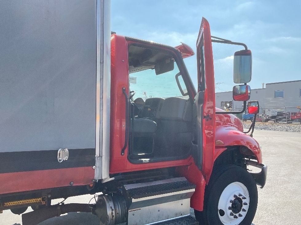 Flatbed Truck-Light and Medium Duty Trucks-International-2019-4400-Milwaukee-WI-209,059\n\t\tmiles-$ 40,250 - Image 20