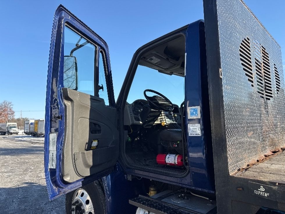 Flatbed Truck-Light and Medium Duty Trucks-International-2019-4400-Parsippany-NJ-253,749\n\t\tmiles-$ 30,000 - Image 11