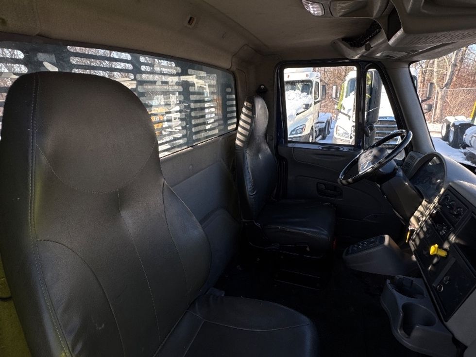 Flatbed Truck-Light and Medium Duty Trucks-International-2019-4400-Parsippany-NJ-253,749\n\t\tmiles-$ 30,000 - Image 17