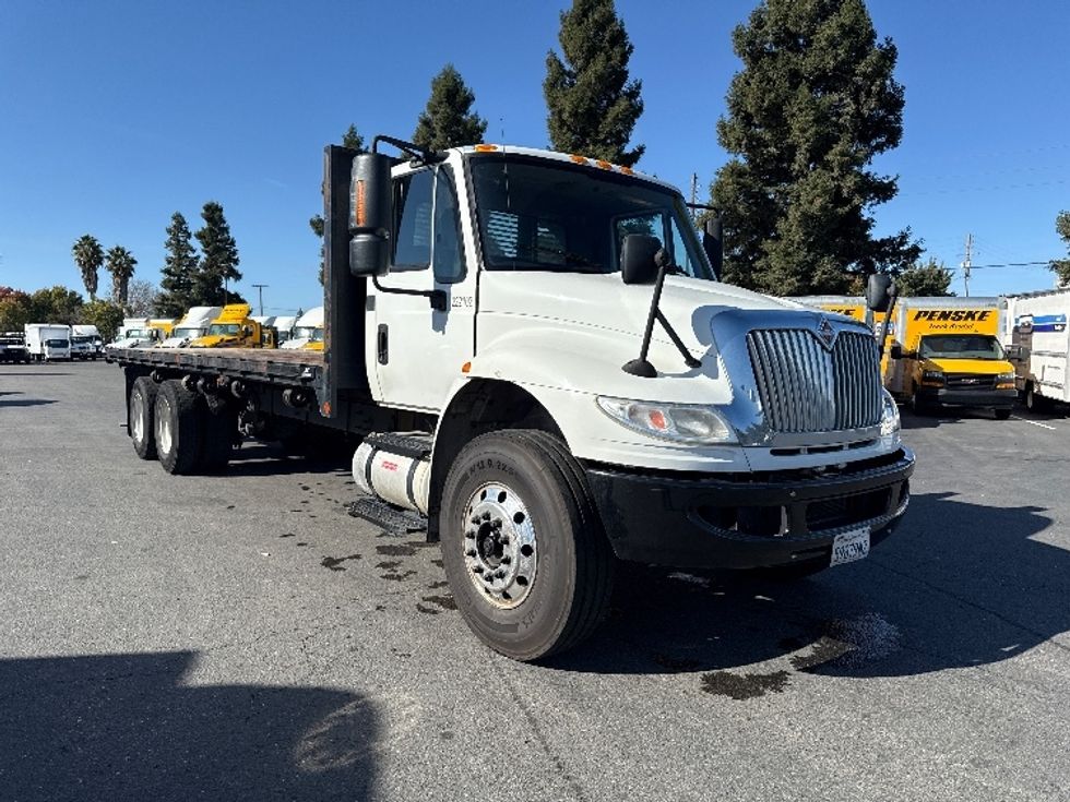 Flatbed Truck-Light and Medium Duty Trucks-International-2019-4400-Sacramento-CA-287,009\n\t\tmiles-$ 49,250 - Image 1