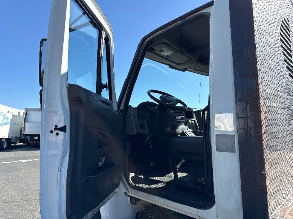 Flatbed Truck-Light and Medium Duty Trucks-International-2019-4400-Sacramento-CA-287,009\n\t\tmiles-$ 49,250 - Image 11