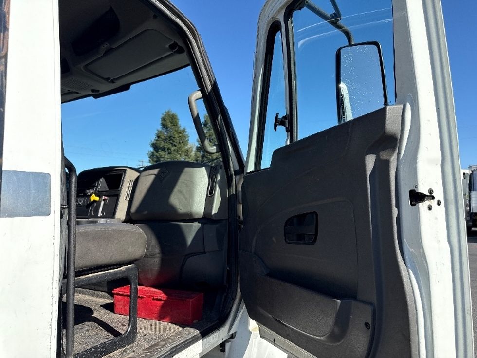 Flatbed Truck-Light and Medium Duty Trucks-International-2019-4400-Sacramento-CA-287,009\n\t\tmiles-$ 49,250 - Image 15