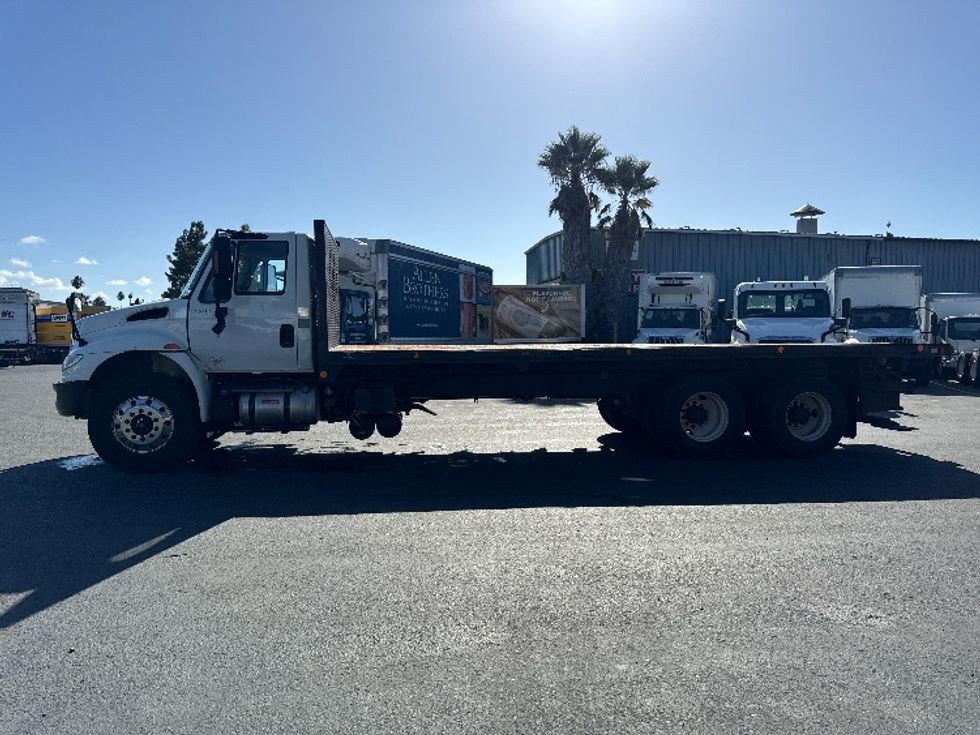 Flatbed Truck-Light and Medium Duty Trucks-International-2019-4400-Sacramento-CA-287,009\n\t\tmiles-$ 49,250 - Image 4