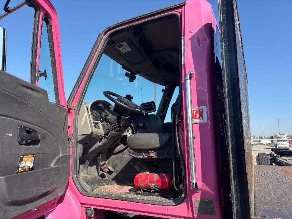 Flatbed Truck-Light and Medium Duty Trucks-International-2019-7600-Columbus-OH-118,641\n\t\tmiles-$ 71,500 - Image 12