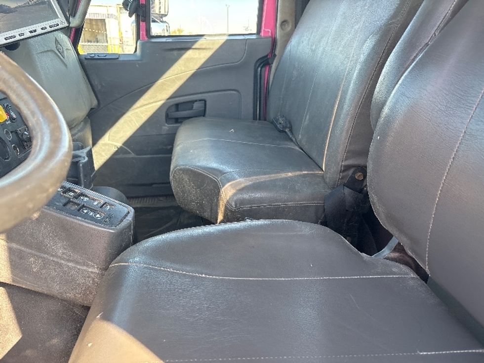 Flatbed Truck-Light and Medium Duty Trucks-International-2019-7600-Columbus-OH-118,641\n\t\tmiles-$ 71,500 - Image 15