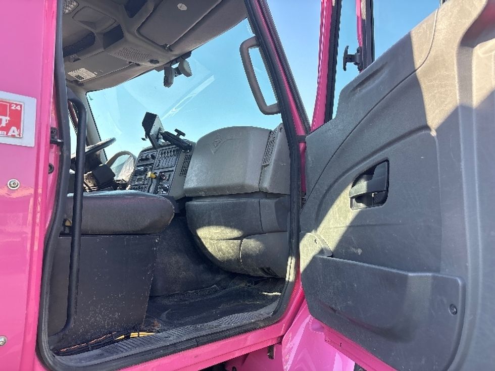 Flatbed Truck-Light and Medium Duty Trucks-International-2019-7600-Columbus-OH-118,641\n\t\tmiles-$ 71,500 - Image 16