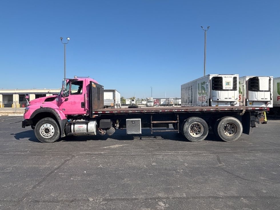Flatbed Truck-Light and Medium Duty Trucks-International-2019-7600-Columbus-OH-118,641\n\t\tmiles-$ 71,500 - Image 4
