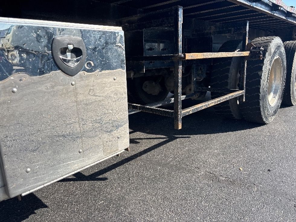 Flatbed Truck-Light and Medium Duty Trucks-International-2019-7600-Columbus-OH-118,641\n\t\tmiles-$ 71,500 - Image 5