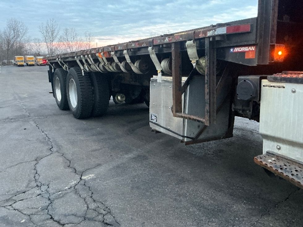 Flatbed Truck-Light and Medium Duty Trucks-International-2019-7600-Dayton-OH-225,758\n\t\tmiles-$ 72,000 - Image 12