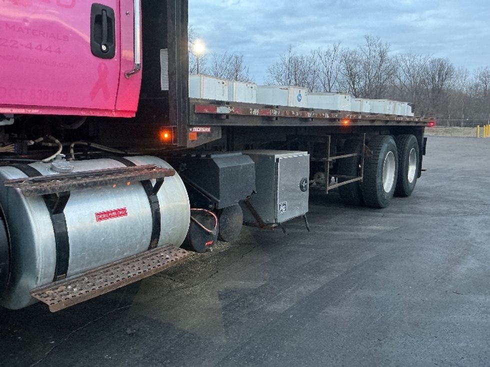 Flatbed Truck-Light and Medium Duty Trucks-International-2019-7600-Dayton-OH-225,758\n\t\tmiles-$ 72,000 - Image 5