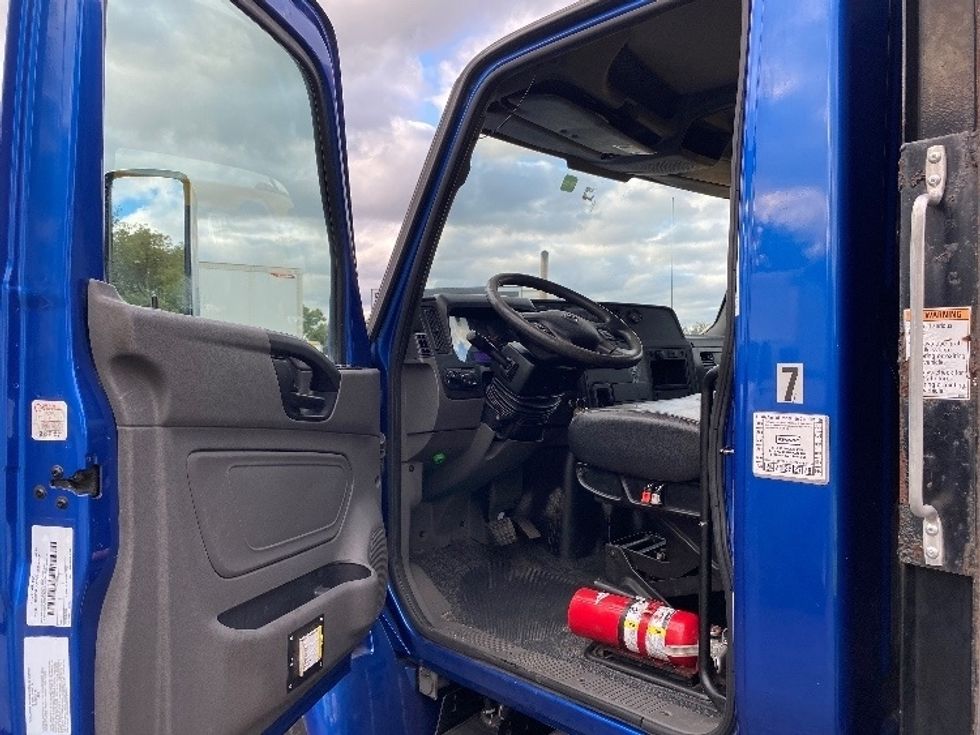 Flatbed Truck-Light and Medium Duty Trucks-International-2019-MV607-Apopka-FL-271,825\n\t\tmiles-$ 20,000 - Image 16