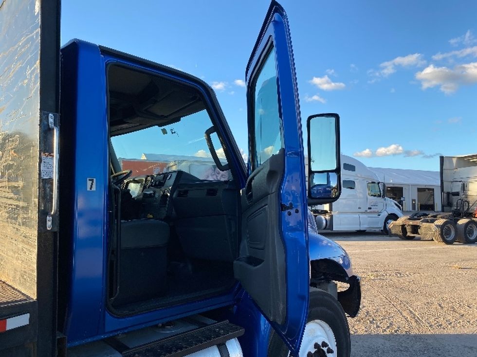 Flatbed Truck-Light and Medium Duty Trucks-International-2019-MV607-Apopka-FL-271,825\n\t\tmiles-$ 20,000 - Image 19