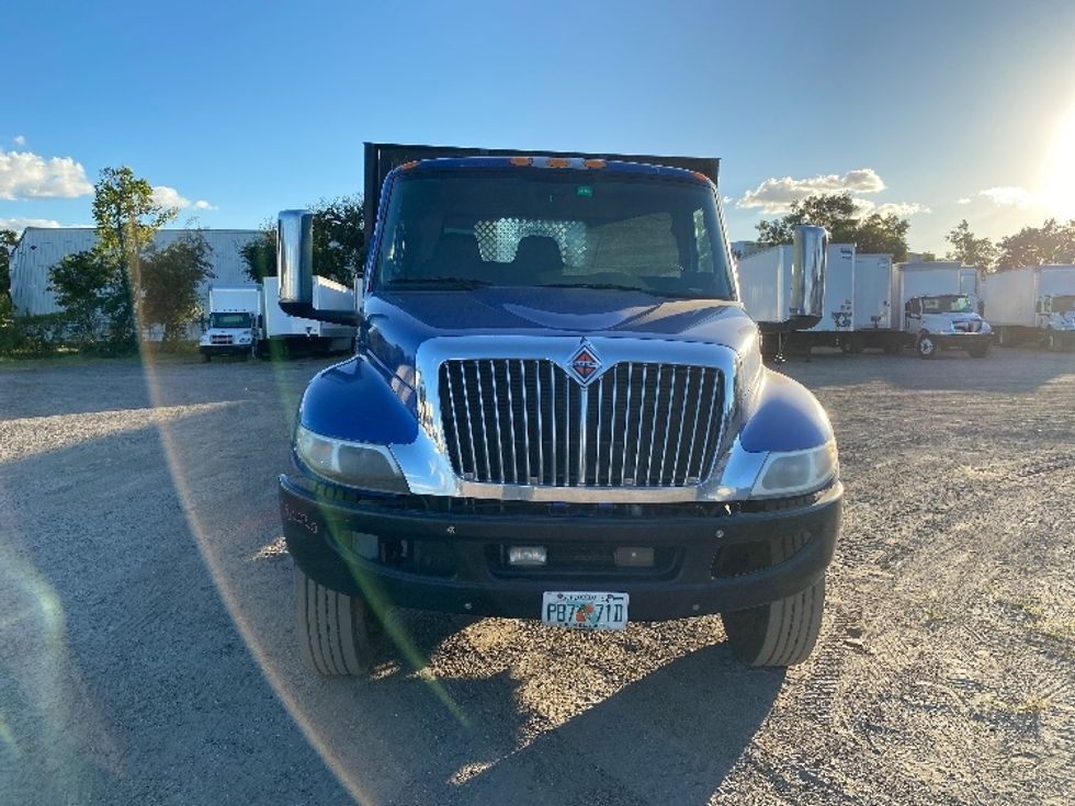 Flatbed Truck-Light and Medium Duty Trucks-International-2019-MV607-Apopka-FL-271,825\n\t\tmiles-$ 20,000 - Image 2