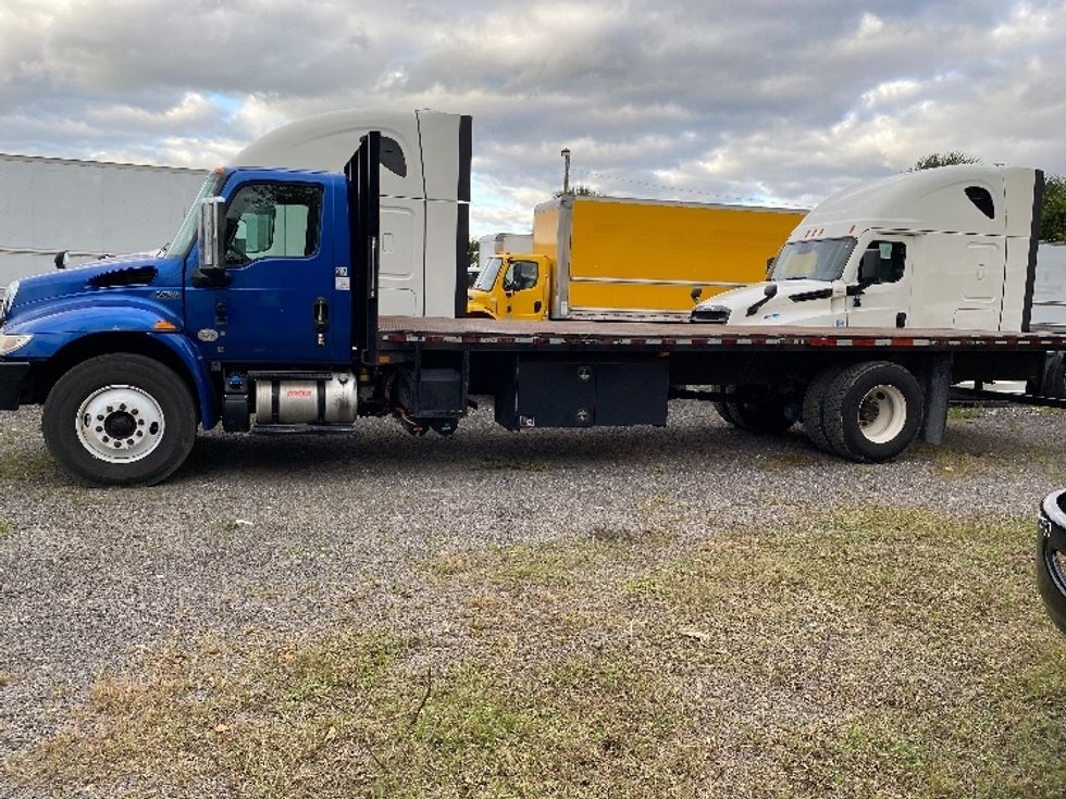 Flatbed Truck-Light and Medium Duty Trucks-International-2019-MV607-Apopka-FL-276,549\n\t\tmiles-$ 20,000 - Image 4