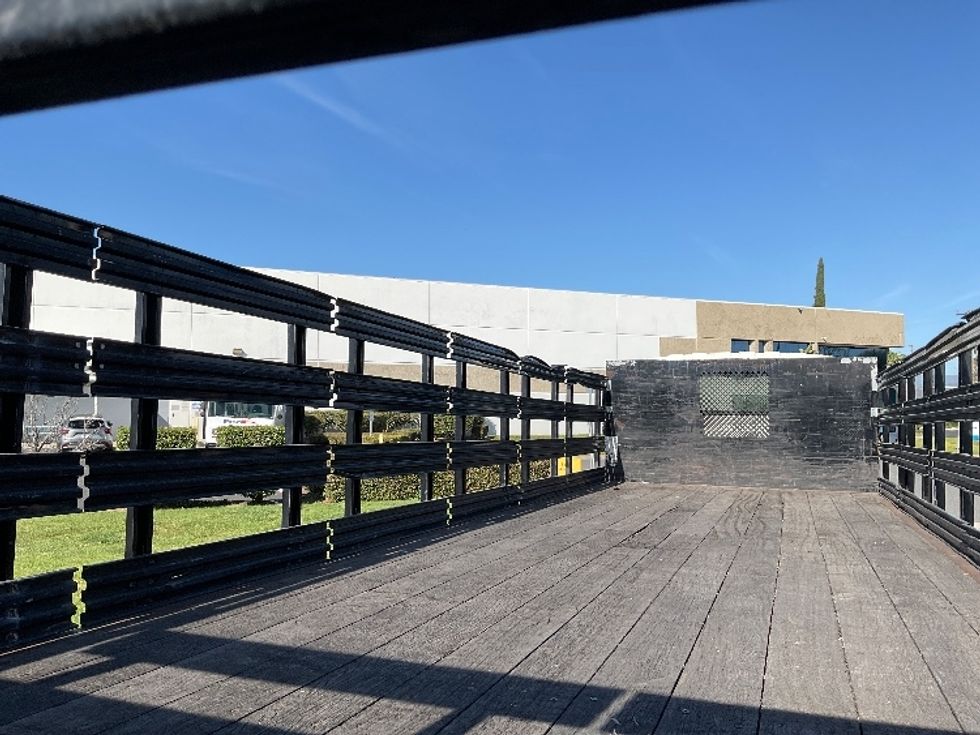 Flatbed Truck-Light and Medium Duty Trucks-International-2019-MV607-Fontana-CA-150,380\n\t\tmiles-$ 40,000 - Image 10