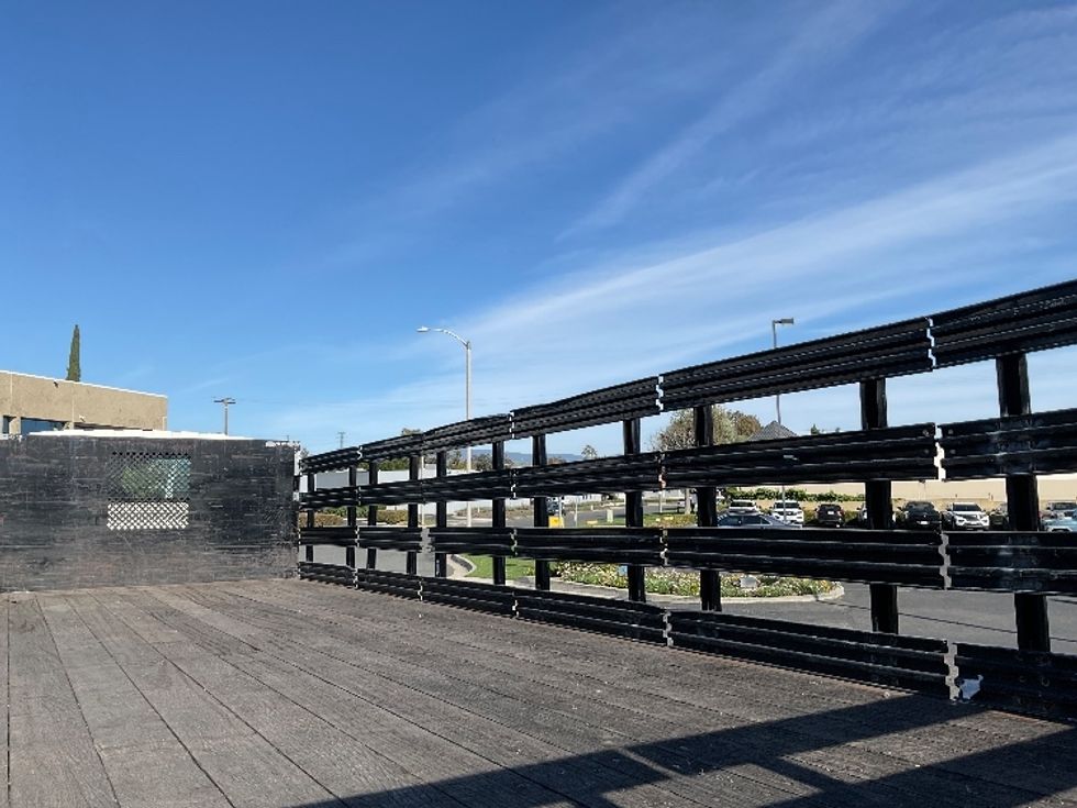 Flatbed Truck-Light and Medium Duty Trucks-International-2019-MV607-Fontana-CA-150,380\n\t\tmiles-$ 40,000 - Image 11