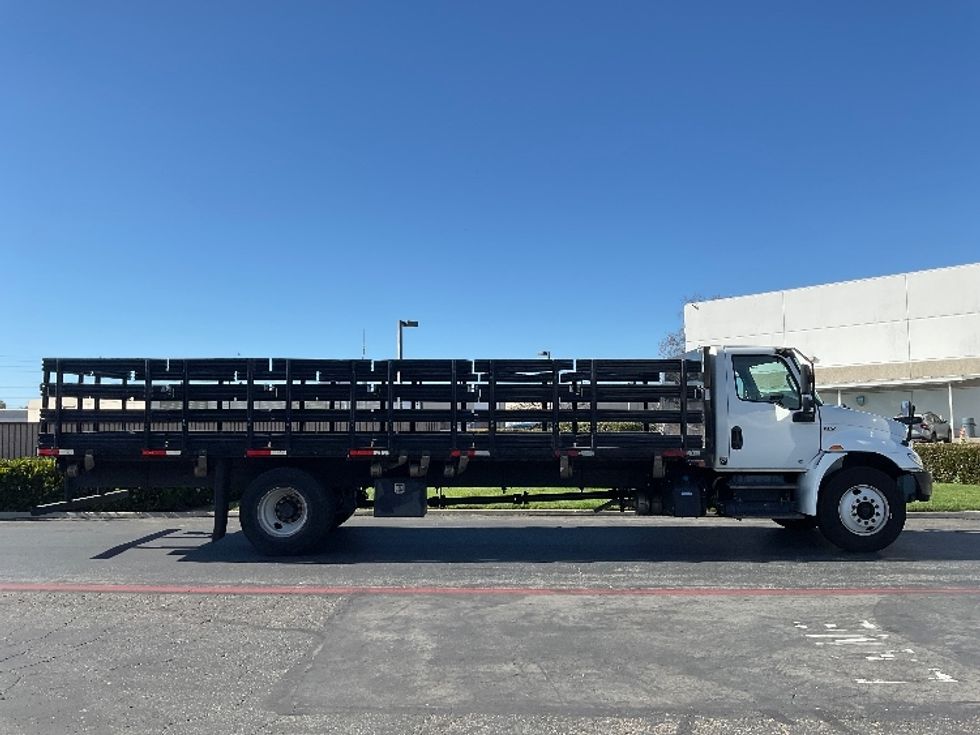 Flatbed Truck-Light and Medium Duty Trucks-International-2019-MV607-Fontana-CA-150,380\n\t\tmiles-$ 40,000 - Image 14