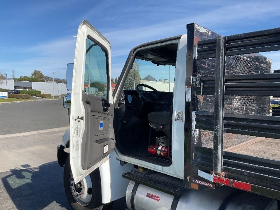 Flatbed Truck-Light and Medium Duty Trucks-International-2019-MV607-Fontana-CA-150,380\n\t\tmiles-$ 40,000 - Image 15