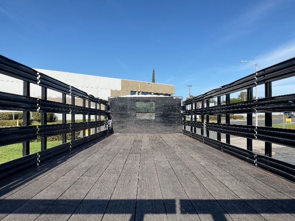 Flatbed Truck-Light and Medium Duty Trucks-International-2019-MV607-Fontana-CA-150,380\n\t\tmiles-$ 40,000 - Image 8