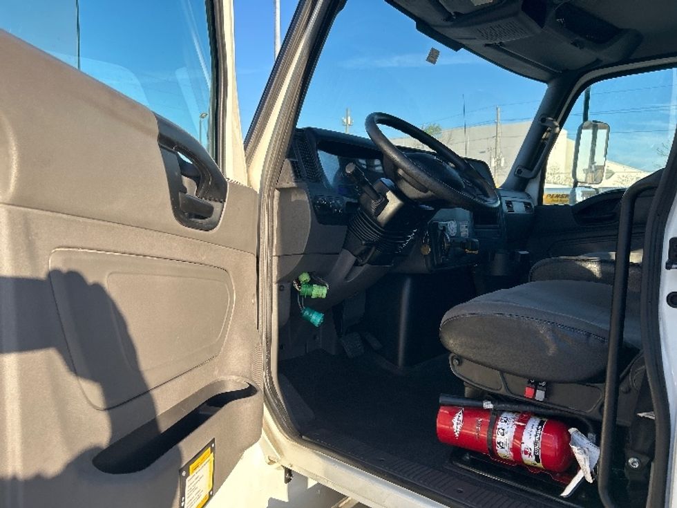 Flatbed Truck-Light and Medium Duty Trucks-International-2019-MV607-Houston-TX-189,620\n\t\tmiles-$ 35,750 - Image 12