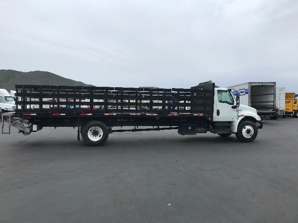 Flatbed Truck-Light and Medium Duty Trucks-International-2019-MV607-Jurupa Valley-CA-130,172\n\t\tmiles-$ 49,750 - Image 15