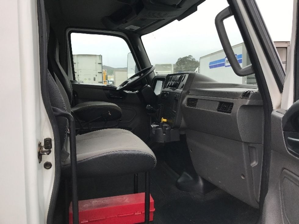 Flatbed Truck-Light and Medium Duty Trucks-International-2019-MV607-Jurupa Valley-CA-130,172\n\t\tmiles-$ 49,750 - Image 22