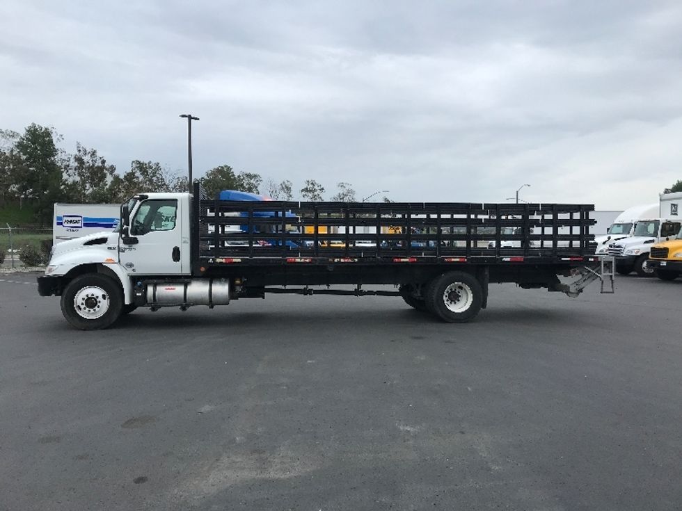 Flatbed Truck-Light and Medium Duty Trucks-International-2019-MV607-Jurupa Valley-CA-130,172\n\t\tmiles-$ 49,750 - Image 4