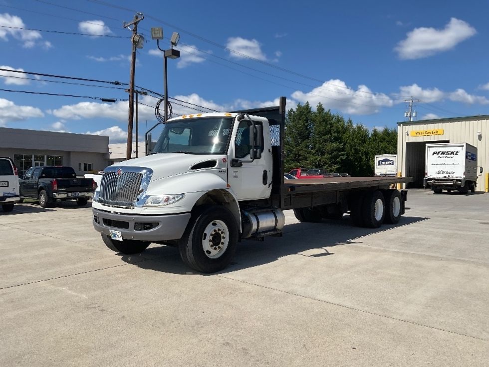 Flatbed Truck-Light and Medium Duty Trucks-International-2019-MV607-Knoxville-TN-191,994\n\t\tmiles-$ 57,250 - Image 1