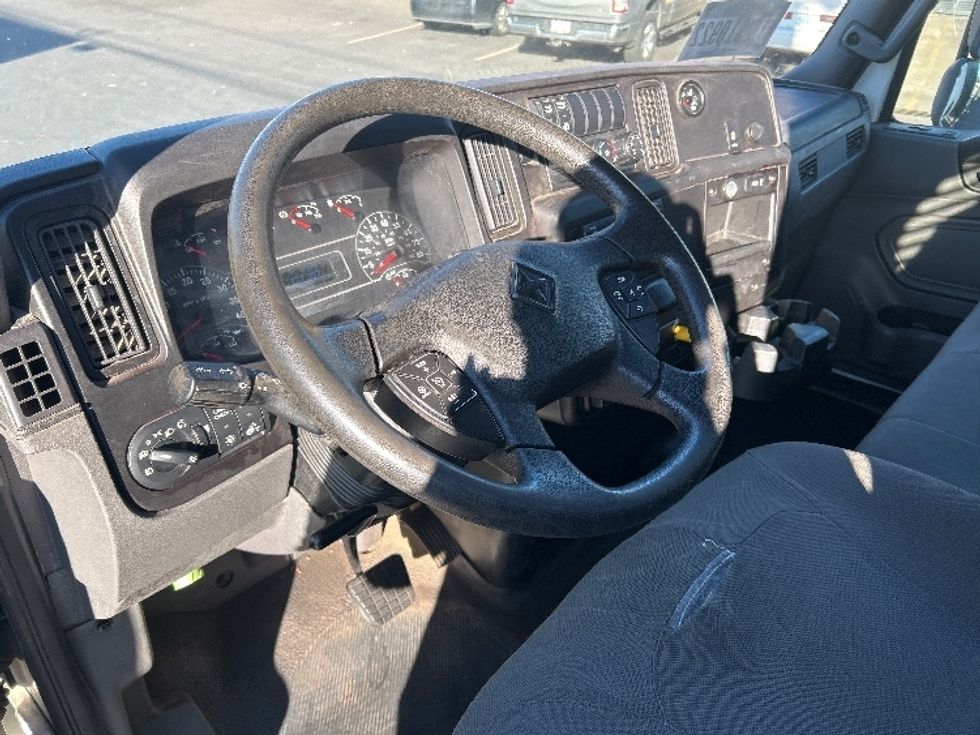 Flatbed Truck-Light and Medium Duty Trucks-International-2019-MV607-Portland-OR-125,453\n\t\tmiles-$ 42,500 - Image 17