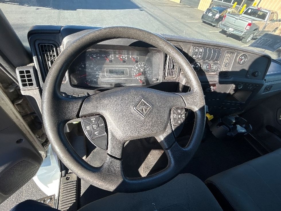 Flatbed Truck-Light and Medium Duty Trucks-International-2019-MV607-Portland-OR-125,453\n\t\tmiles-$ 42,500 - Image 18